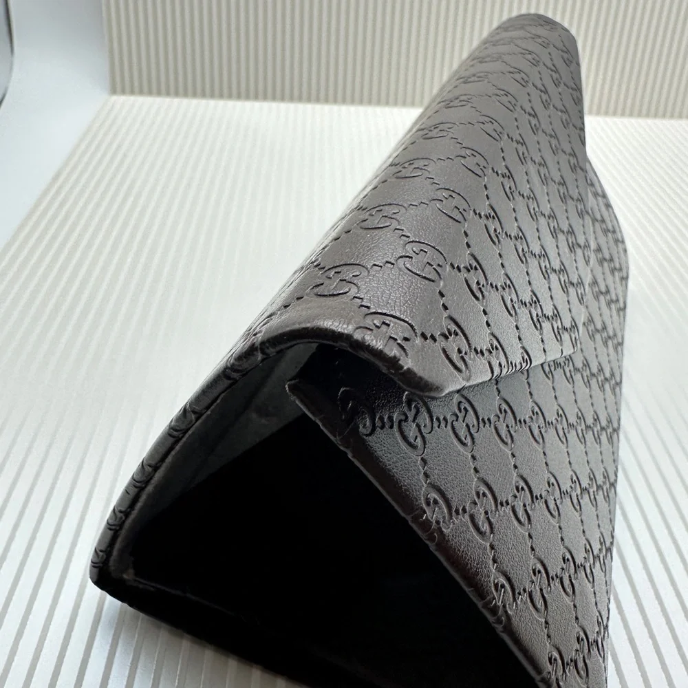 LARGE Gucci Brown Embossed Case for Glasses. - Picture 7 of 10